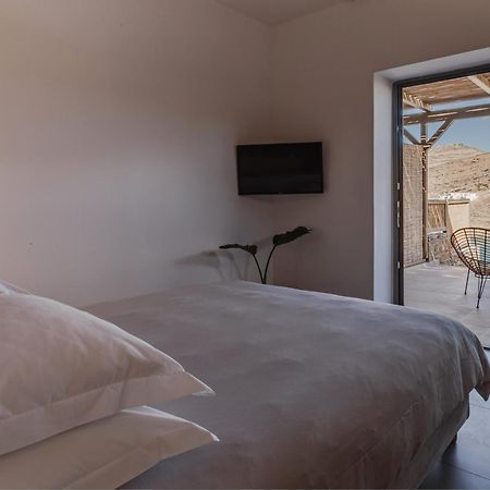 Amal Kythnos Suites 外观 照片