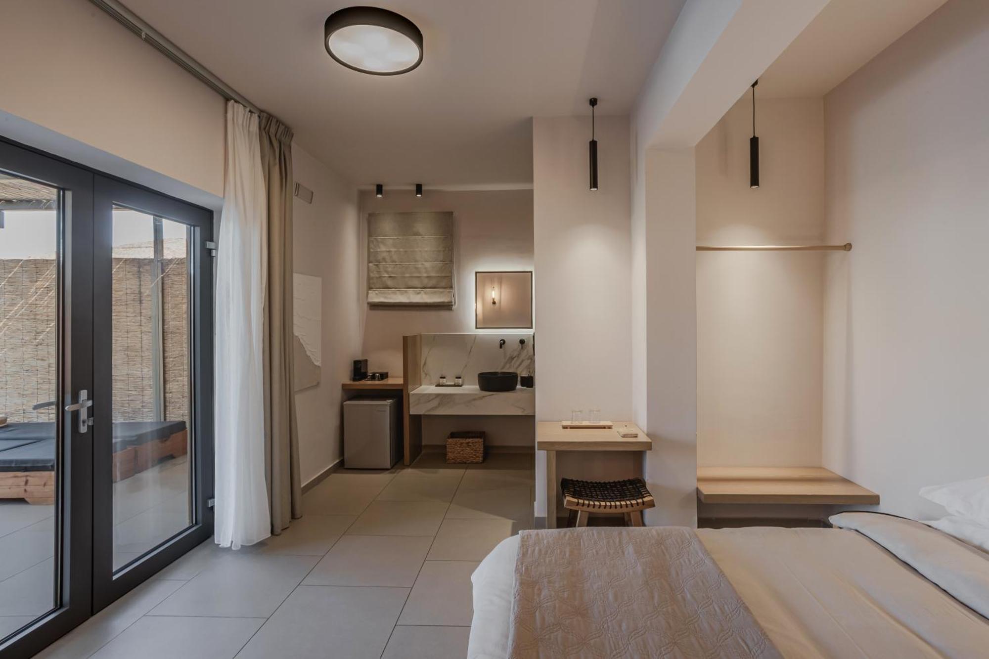Amal Kythnos Suites 外观 照片