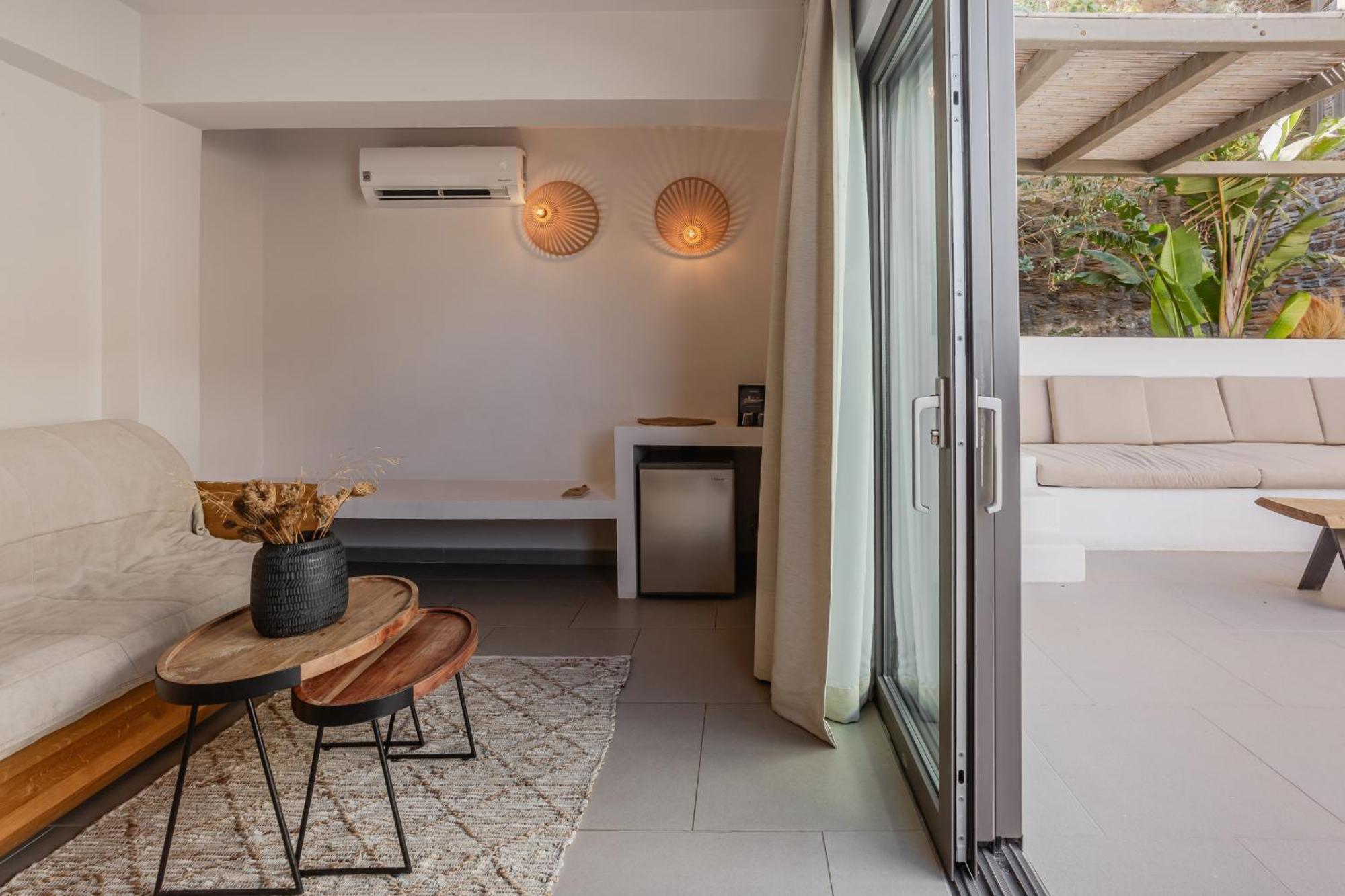 Amal Kythnos Suites 外观 照片